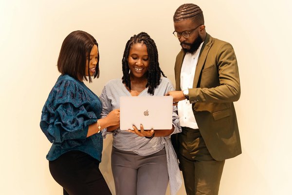 Exploring cutting-edge marketing strategies for uk businesses in a post-pandemic landscape